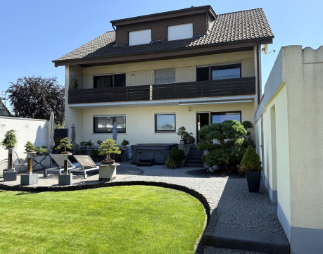 Hausrückseite