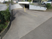 Tiefgaragenzufahrt